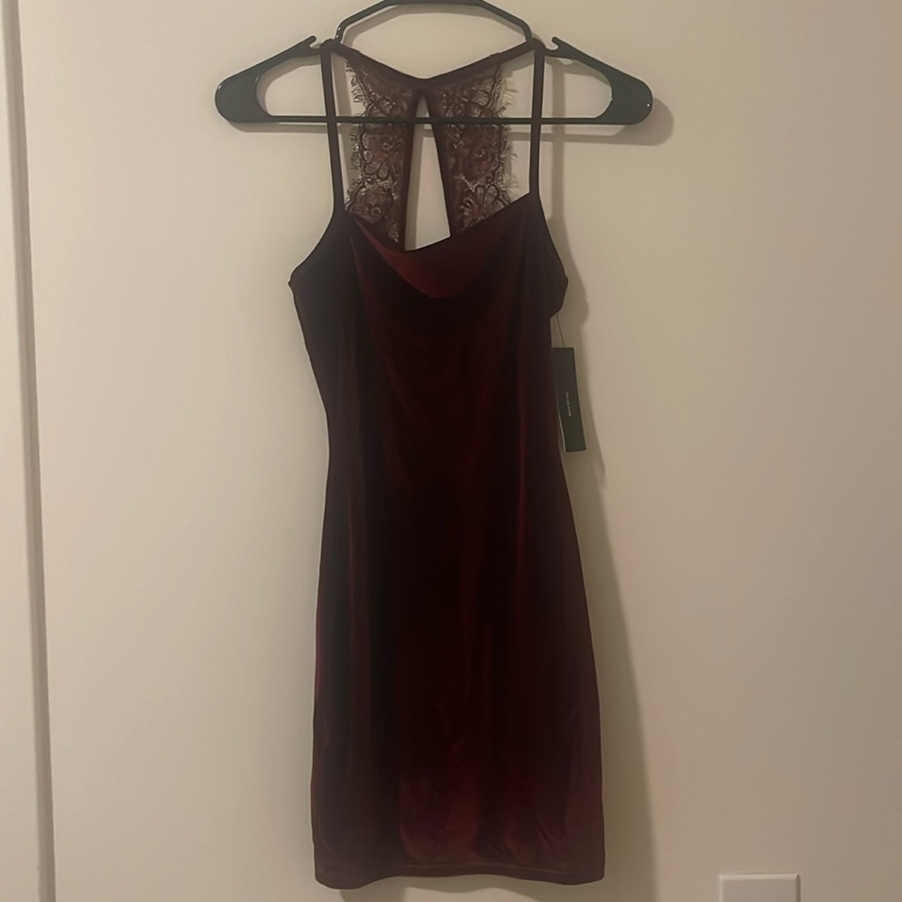 Maroon velvet bodycon mini dress